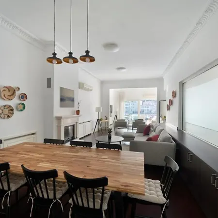 Gorgeous Bright 4bed Gem W Viewsbalcony! #115