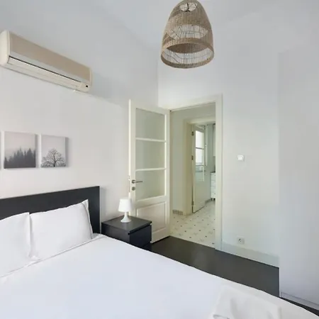 Gorgeous Bright 4bed Gem W Viewsbalcony! #115