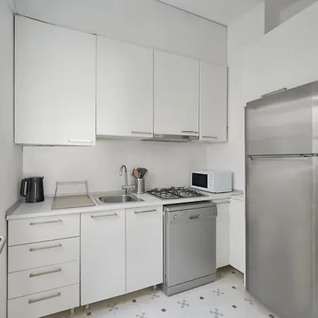 Gorgeous Bright 4bed Gem W Viewsbalcony! #115 Διαμέρισμα *